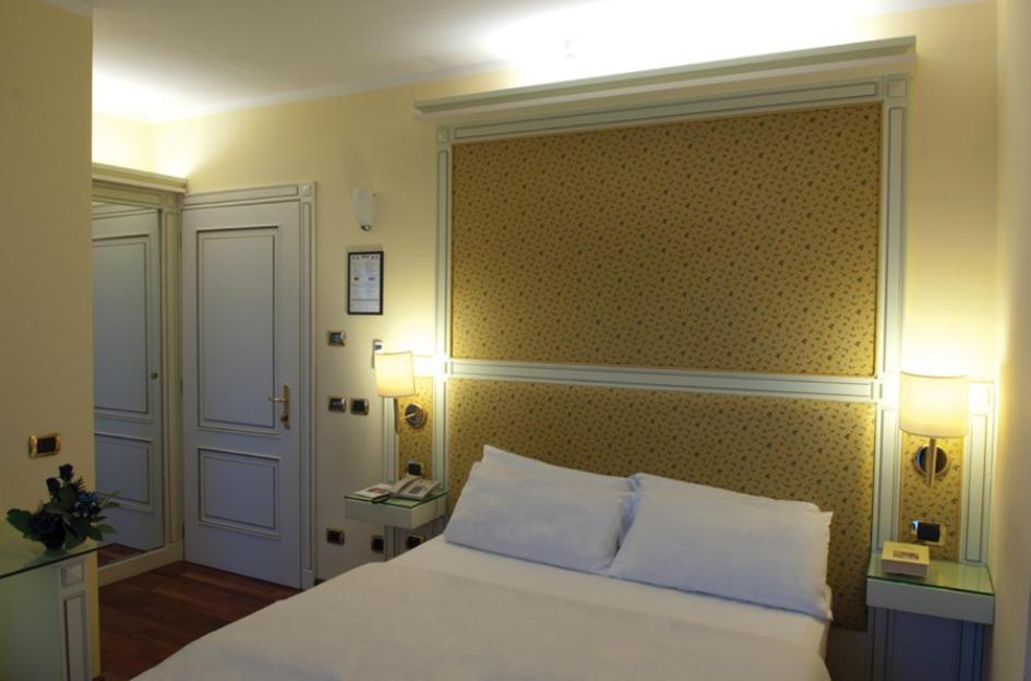 Hotel La Bussola Novara Exteriér fotografie